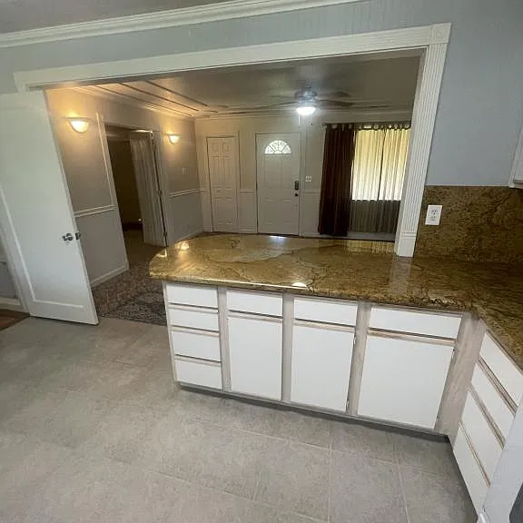 2145 Lombard St — Photo 14