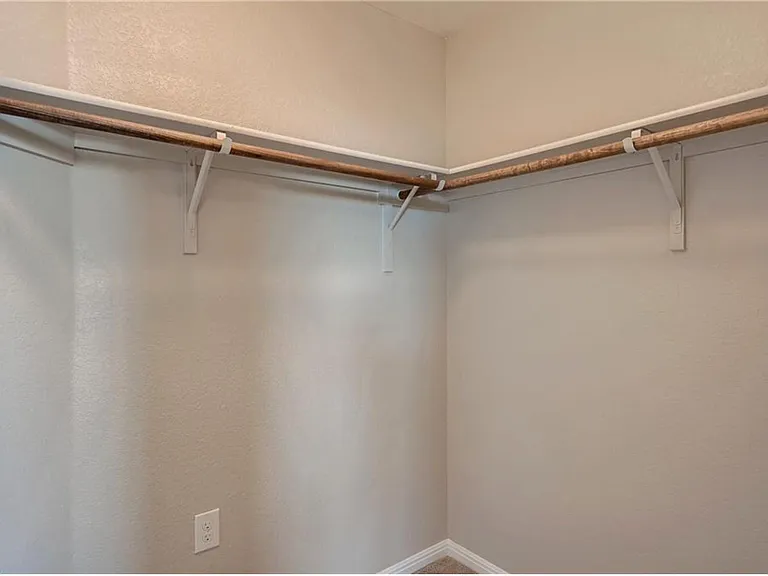 304 Cane River Rd — Photo 23