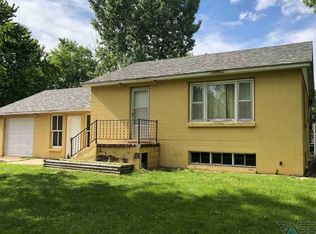 3320 N 6th Ave, Sioux Falls, SD 57104