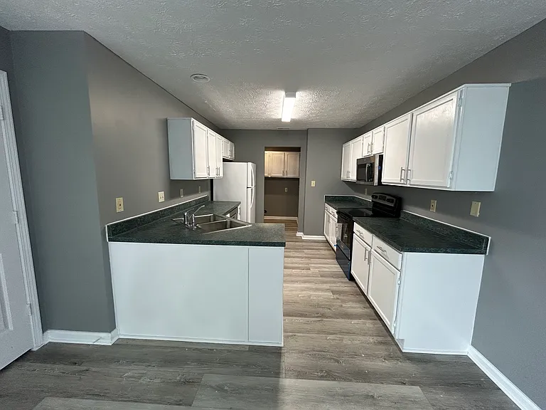 9952 Worthington Blvd — Photo 9