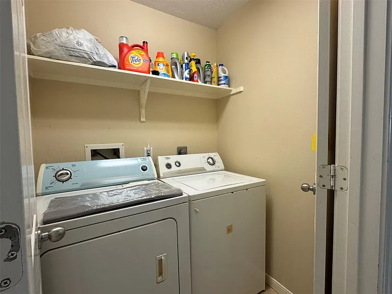 2515 Ember Canyon Ln — Photo 40