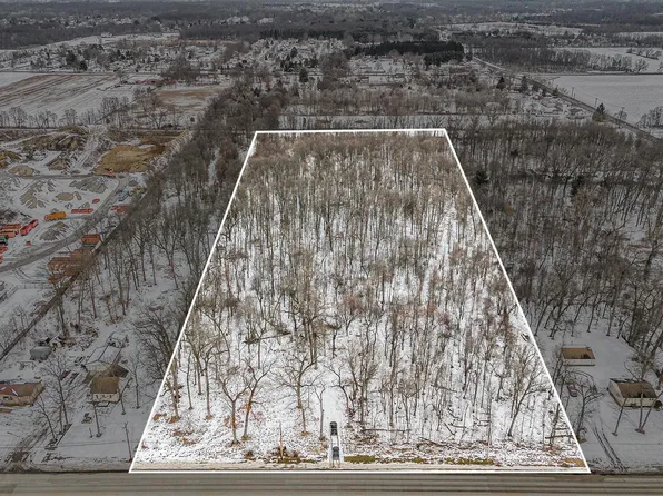 10121 McKinley Hwy, Osceola, IN 46561