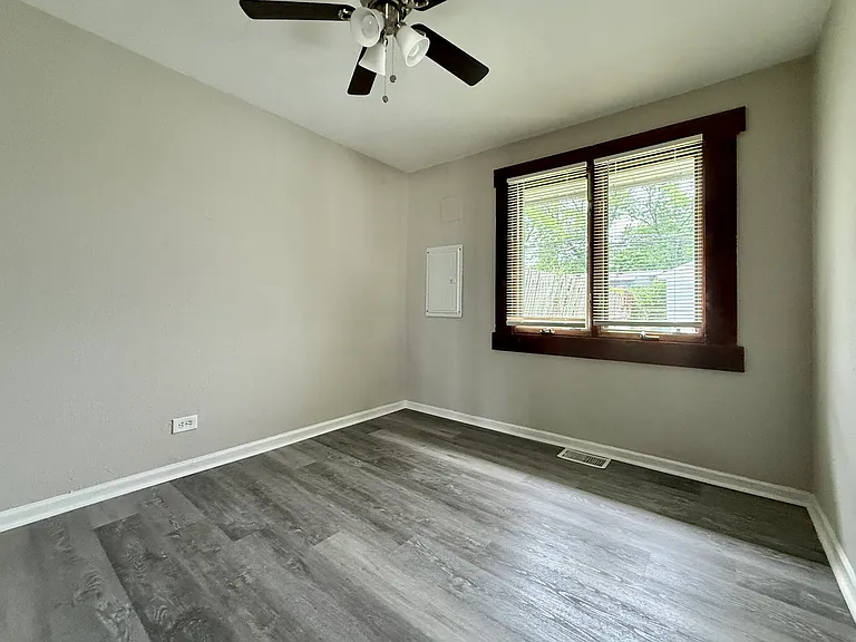 4158 W 90th Pl — Photo 11