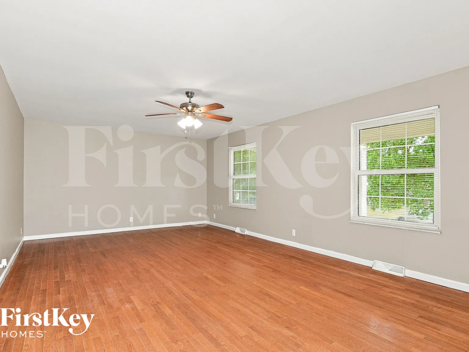 3 bed, 2.5 bath, 1624 sqft, $2,075 — Photo 3