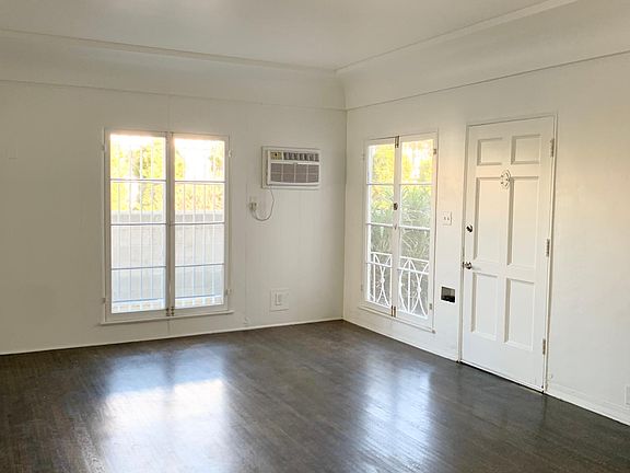 2nd image of 421 S Maple Dr #419
