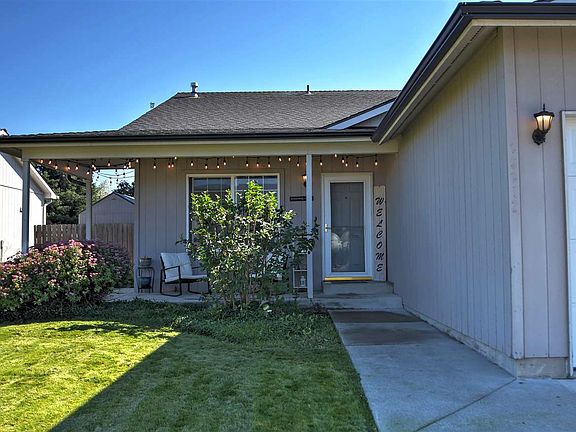 2nd image of 19012 E Michielli Ln