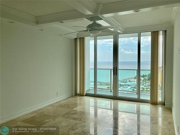 4th image of 333 NE 21st Ave APT 1720