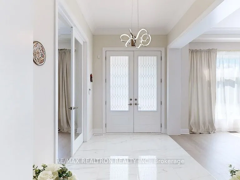 41 John Dallimore Dr — Photo 3
