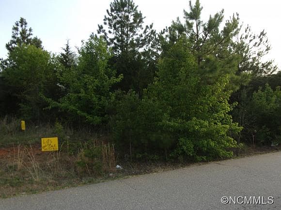2nd image of 1743 Bush Dr