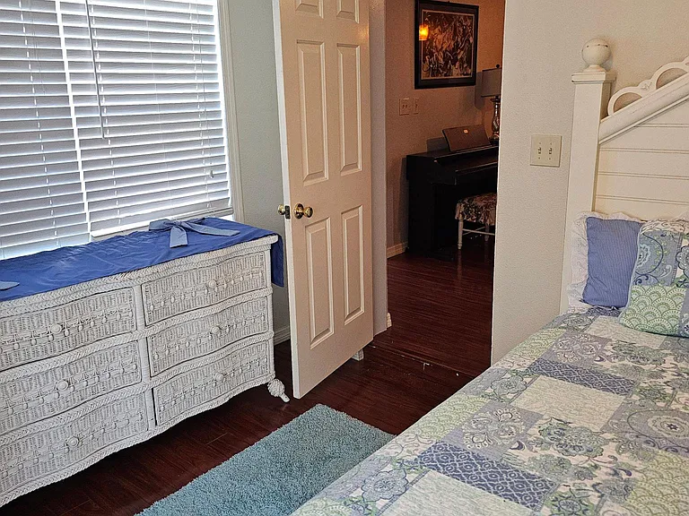 810 W Canton Ave — Photo 18