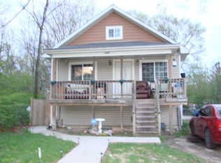 1102 Arthur Ave, Joliet, IL 60432