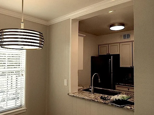 421 Emerson St #5 — Photo 10