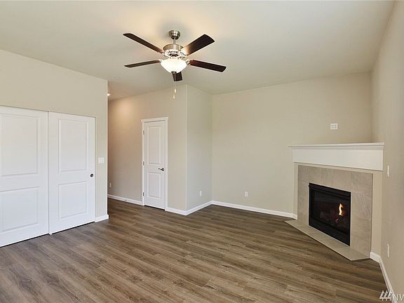 3rd image of 4794 Driftwood St