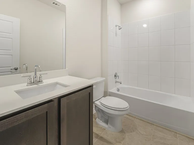 752 Thorn Creek Dr — Photo 6