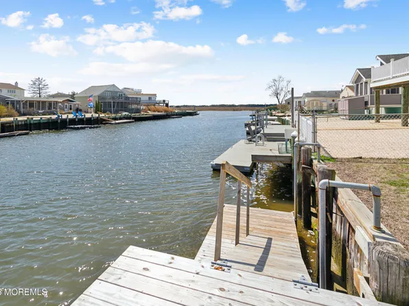 131 S Commodore Drive, Little Egg Harbor, NJ 08087