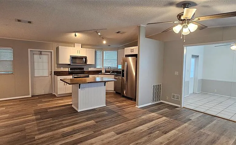 8410 Wagon Wheel Cir — Photo 7