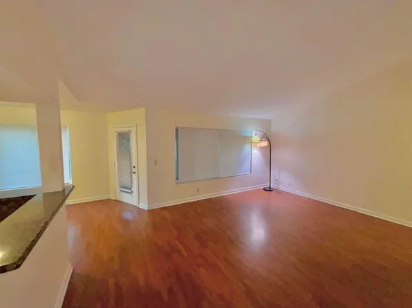 815 W Boynton Beach Boulevard #11-204, Boynton Beach, FL 33426