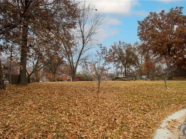 W 71st Ter, Overland Park, KS 66204