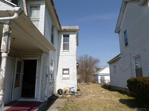 2nd image of 1621 W 2nd St
