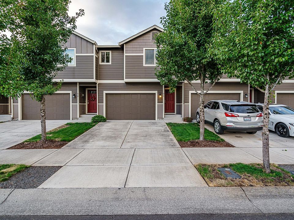 1st image of 840 NE 109th Ct
