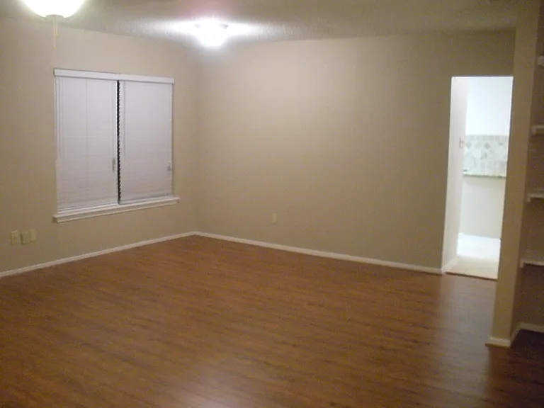 Dining area with opening to kitchen/breakfast area/patio door to deck
