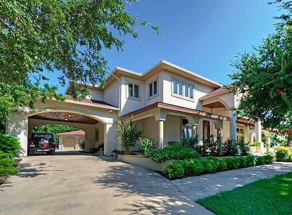3rd image of 306 Quarry Springs Dr