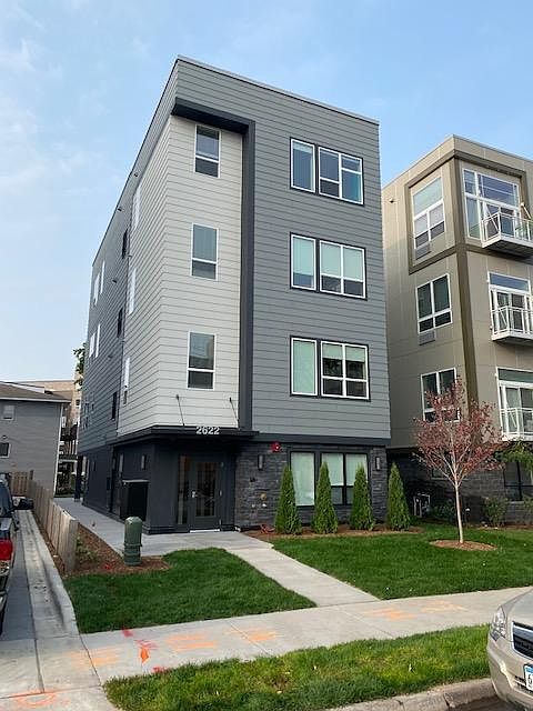 1st image of 2622 Essex St SE