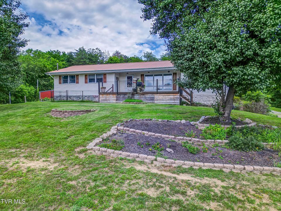 1st image of 151 Hicks Hollow Ln