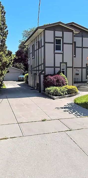2nd image of 277 Joseph St