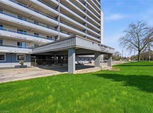 Village Tower, Brantford, ON N3R 6M3