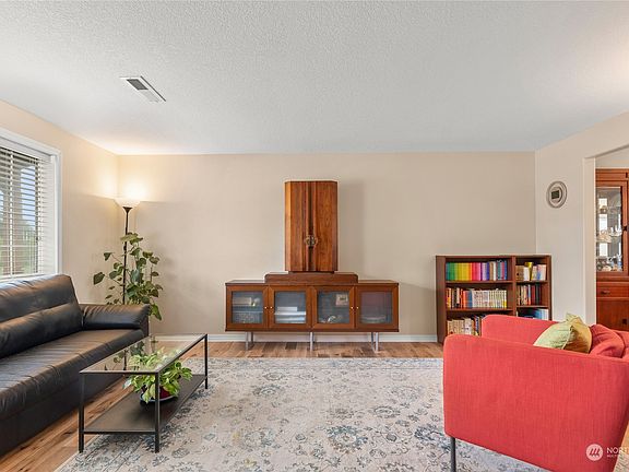 5th image of 6605 NE 73rd Circle