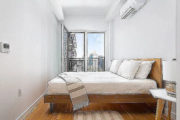 Rented by Nooklyn NYC LLC | media 49