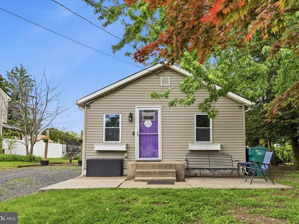 925 Excelsior Ave, Croydon, PA 19021