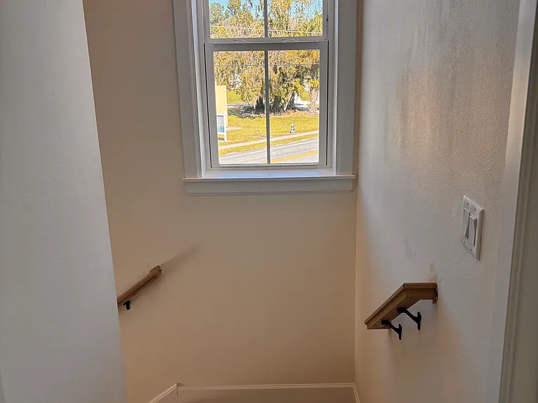 330 Geneva Dr — Photo 15