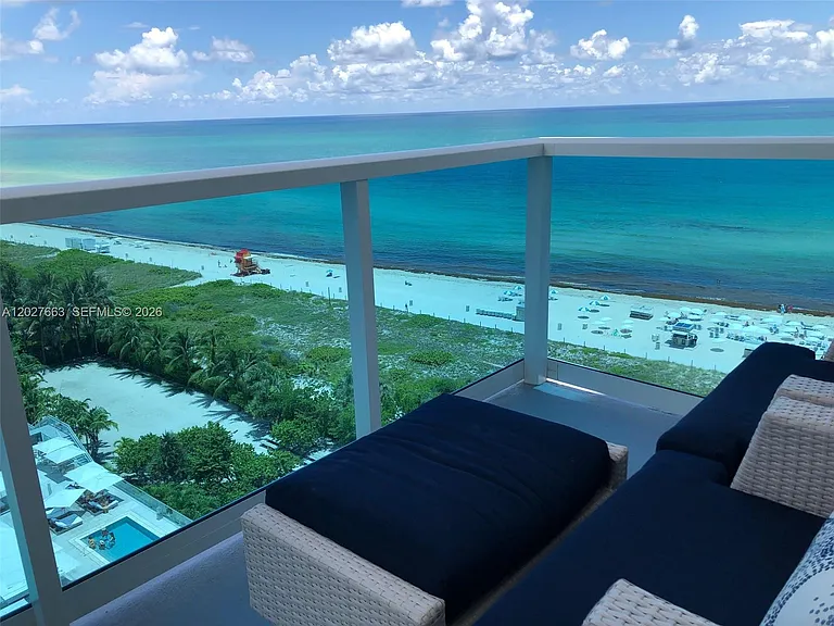2301 Collins Ave #1210 — Photo 2