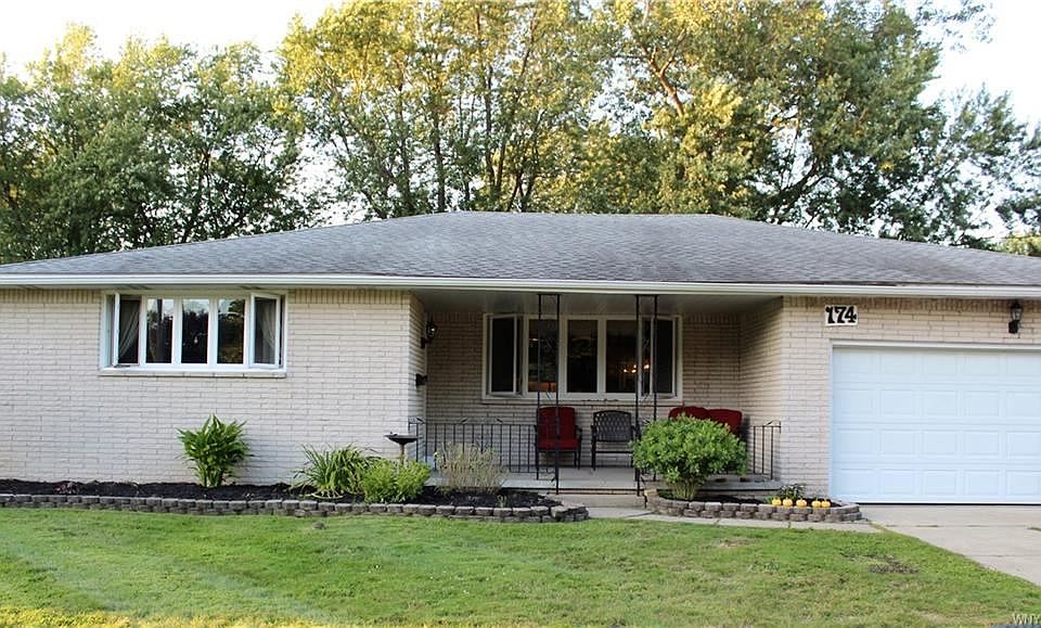 1st image of 174 Sharon Dr
