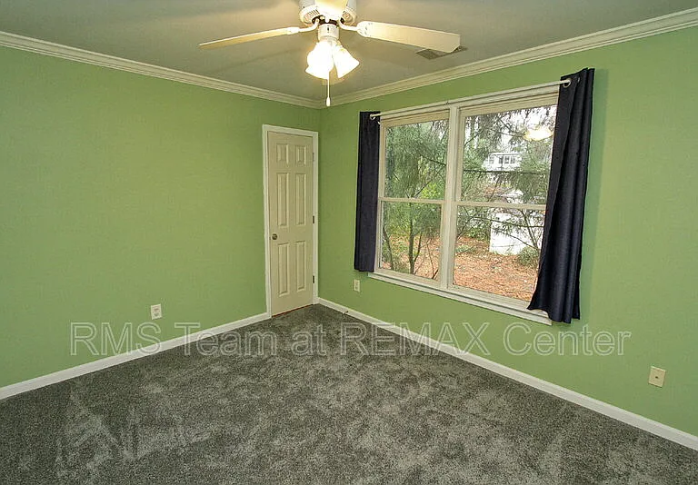 1360 Eastgate Ct SE — Photo 25