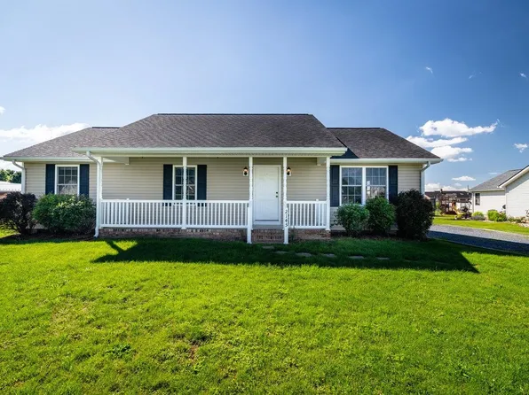 2145 Cloverleaf Ln, Dayton, VA 22821