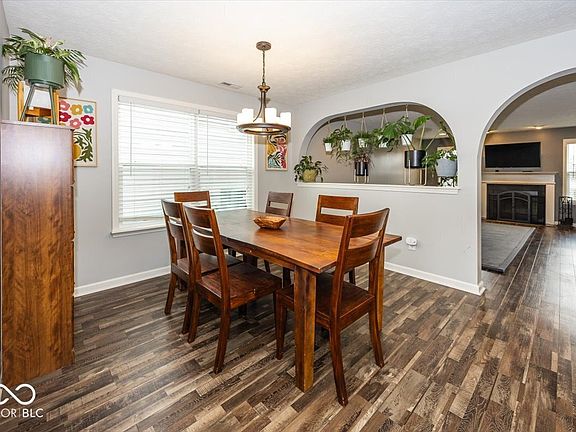 5th image of 6107 Pebblebrooke Rd