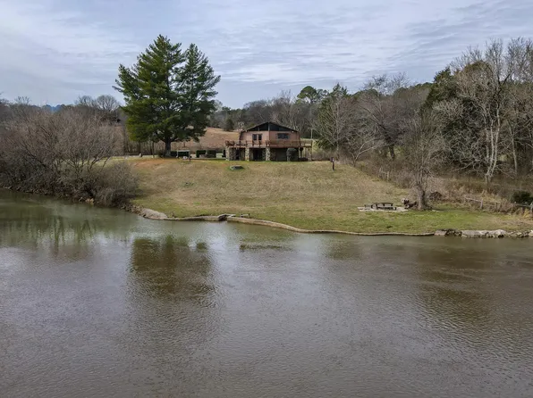 461 Upper River Rd NE, Charleston, TN 37310
