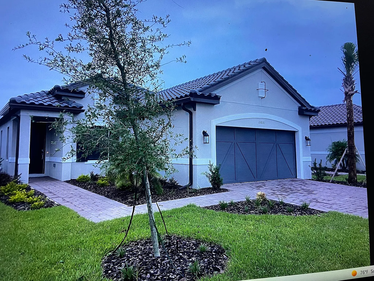 3 bed, 2.5 bath, 1829 sqft, $3,200 — Photo 1