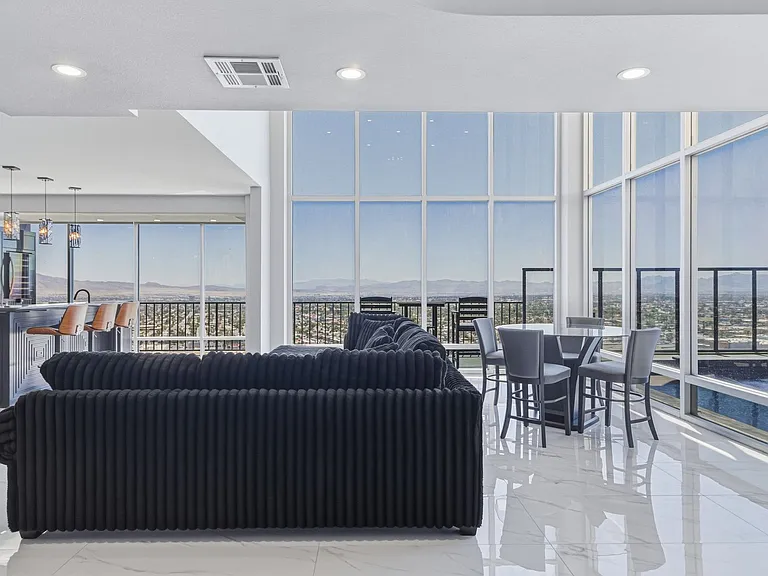 3111 Bel Air Dr #28H — Photo 19