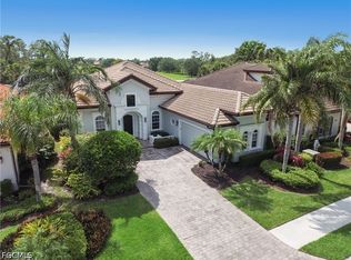 7672 Sussex Ct, Naples, FL 34113
