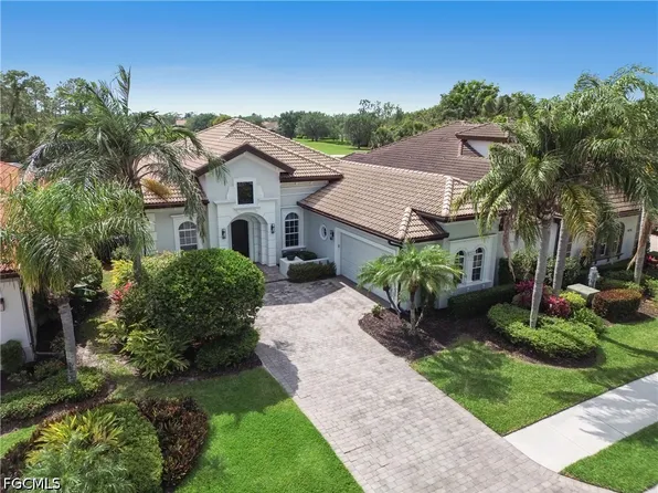 7672 Sussex Ct, Naples, FL 34113