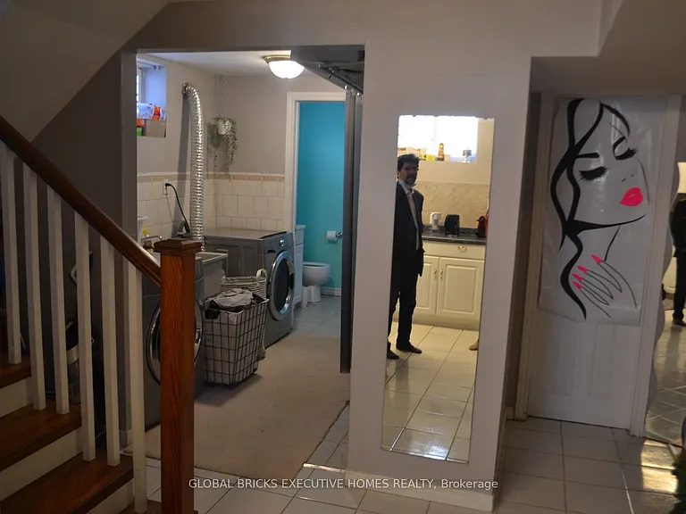 1165 Ogden Ave #BASEMENT — Photo 5
