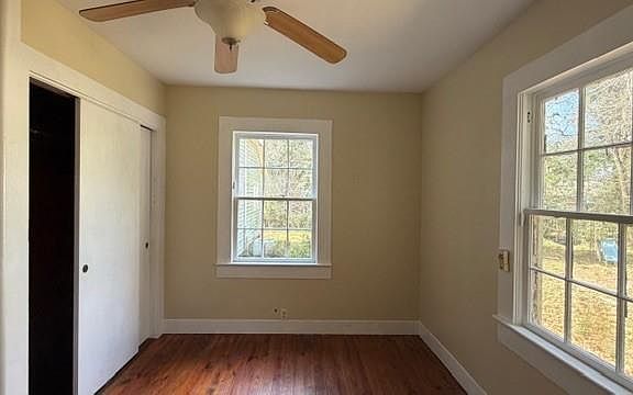 4th image of 3006 Pleasant Valley Rd