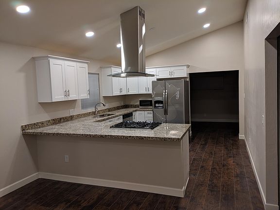 2nd image of 2317 N Los Altos Ave