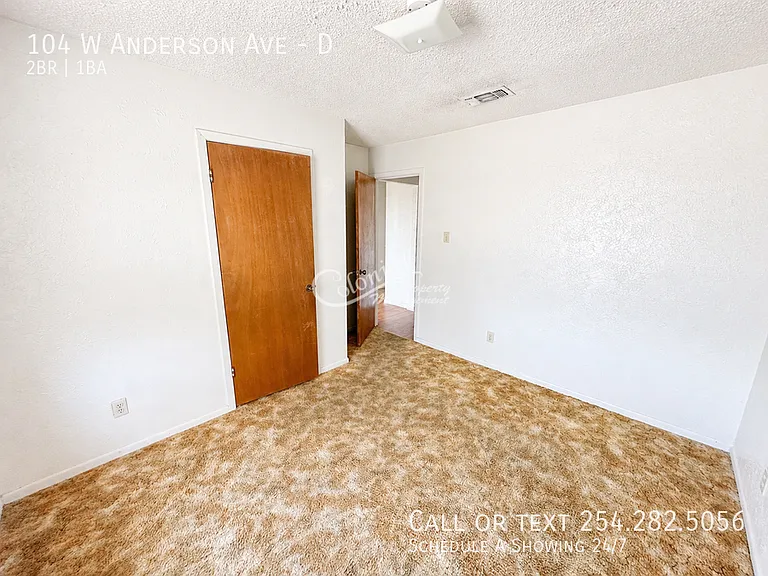104 W Anderson Ave #D — Photo 8
