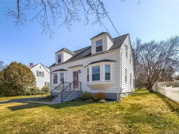 12 Van Rose Drive, North Haven, CT 06473