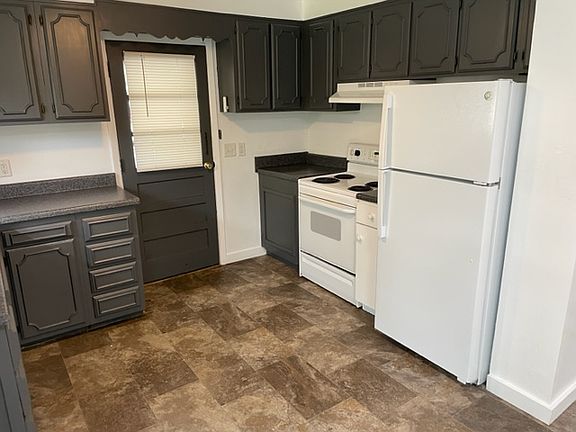 5th image of 4133 Eastwood Dr